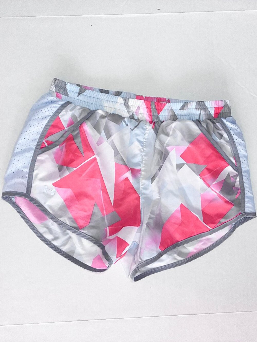 Under Armour HeatGear Loose Running Shorts - Pink Grey - Size Small